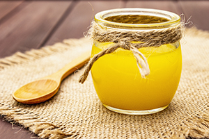 Ghee (gi), puter, žonta ali kuhano maslo - tekoče zlato zdrave kulinarike