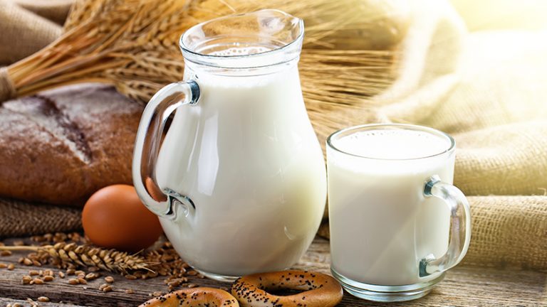 Pasterizacija, UHT, homogenizacija mleka – kaj postopki pomenijo?