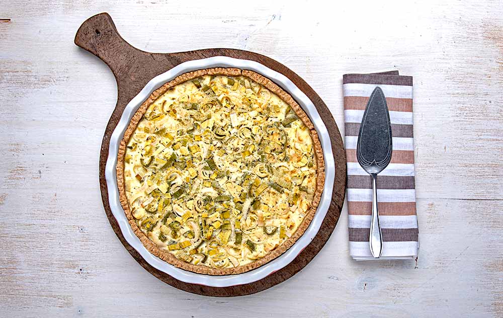 Rustikalna pita s porom in proteinskim sirom - Mlekarna Krepko